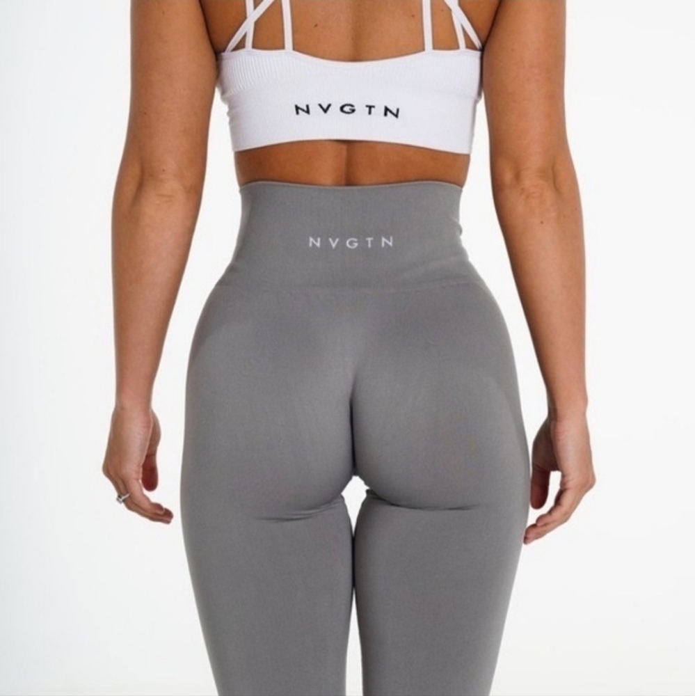 Light Grey Solid Seamless Leggings NVGTN